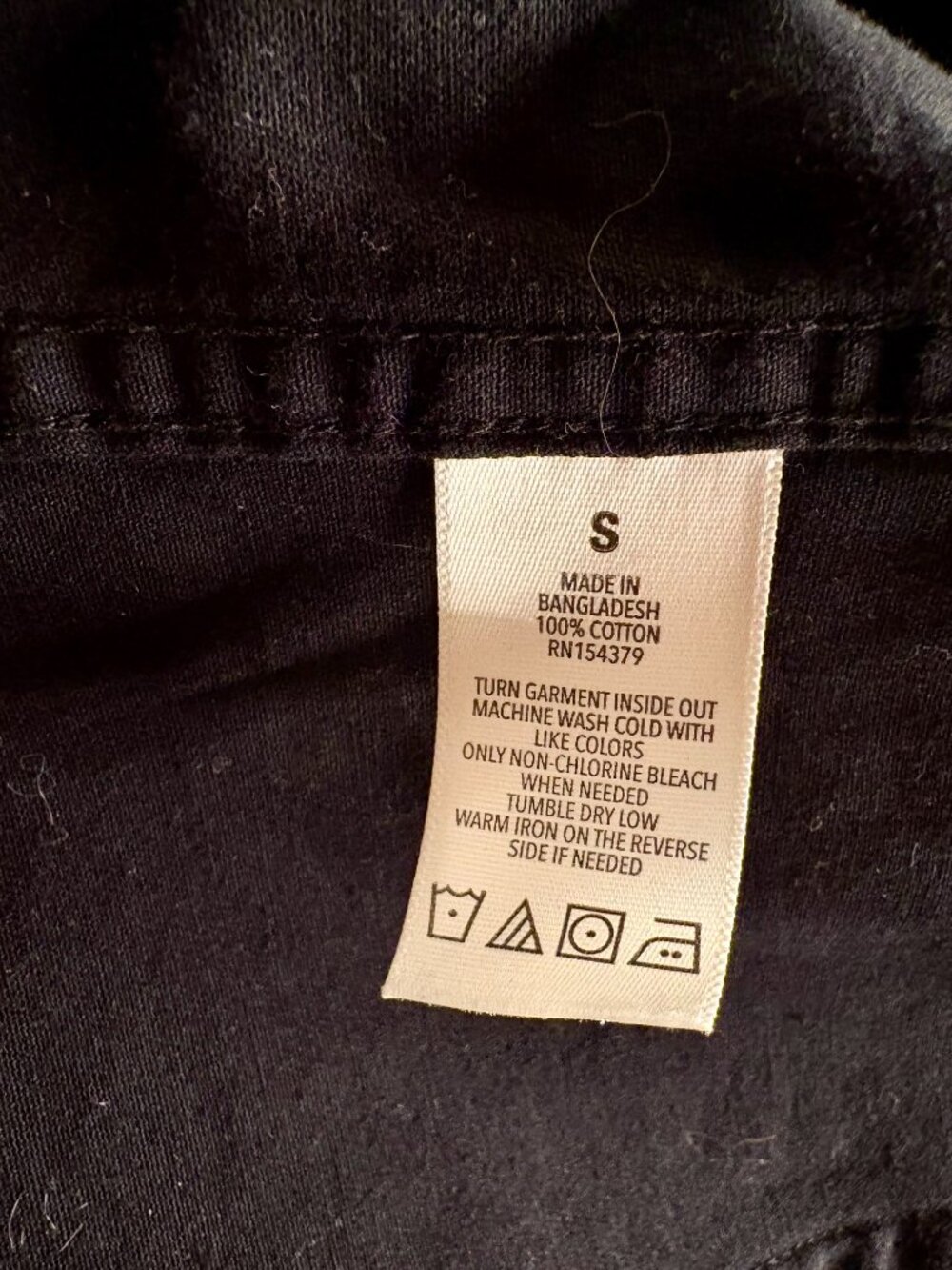 Aeropostale Women's Black Cropped Long Sleeve Button Up Shirt Top - Size Small - Picture 7 of 7